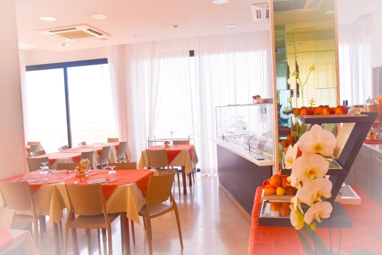 Hotel Suprem Sul Mare Rimini Exteriér fotografie