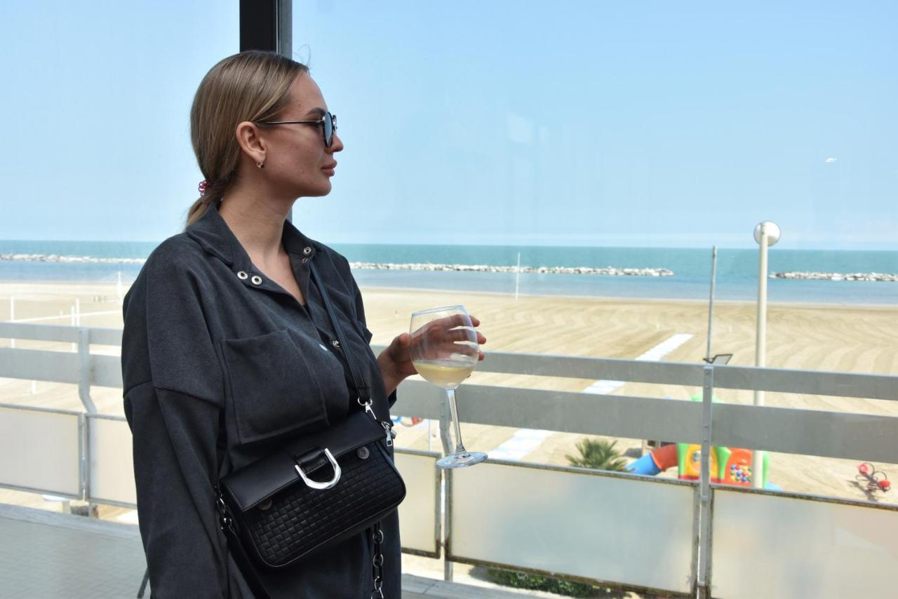 Hotel Suprem Sul Mare Rimini Exteriér fotografie